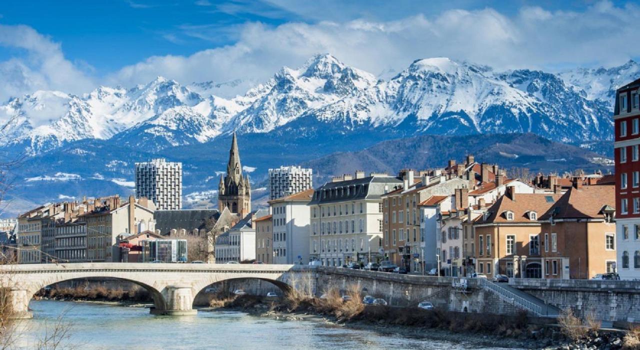 Le Berriat - Parking - Centre Ville / Gare - Grenoble Zewnętrze zdjęcie